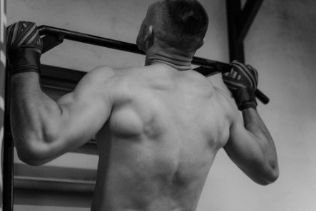 Read more about the article Strong Back: 7 Unique Exercises for a Strong and Pain-Free Spine