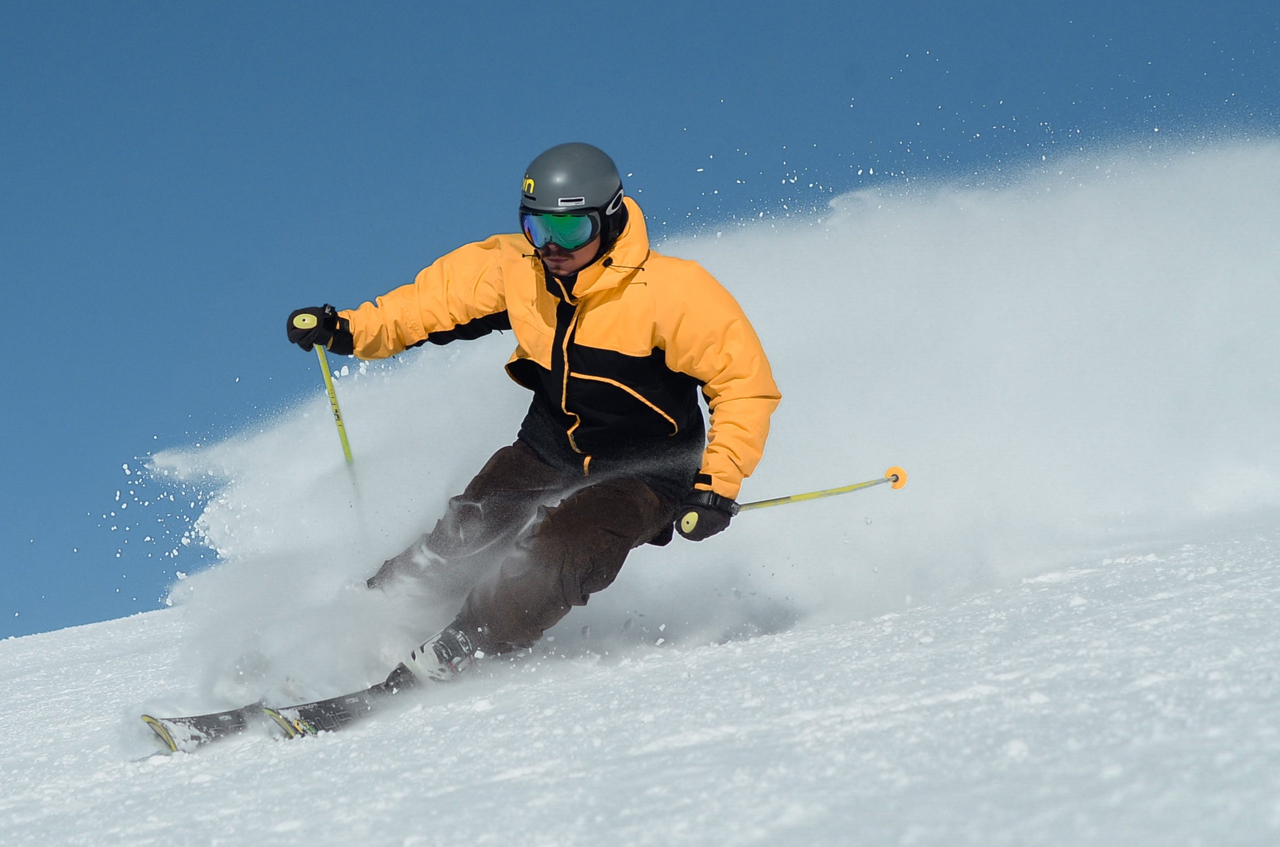 Read more about the article Must-Have Winter Sports Equipment: Stay Warm and Safe in the Cold